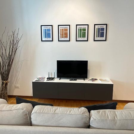 Game,Set And Love -Loft Nel Cuore Di Aosta Bagian luar foto