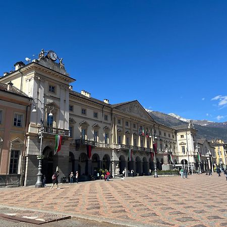 Game,Set And Love -Loft Nel Cuore Di Aosta Bagian luar foto