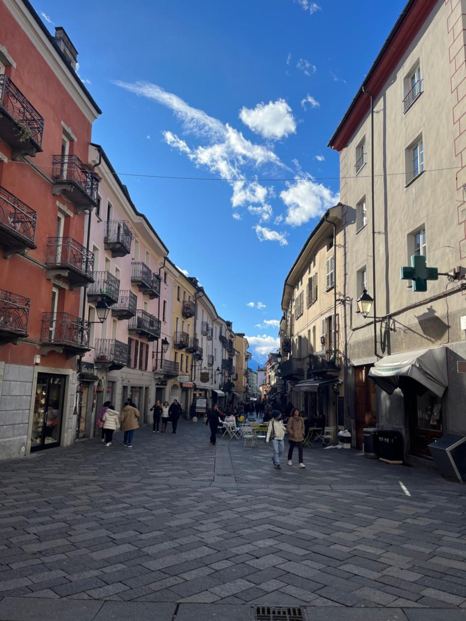 Game,Set And Love -Loft Nel Cuore Di Aosta Bagian luar foto