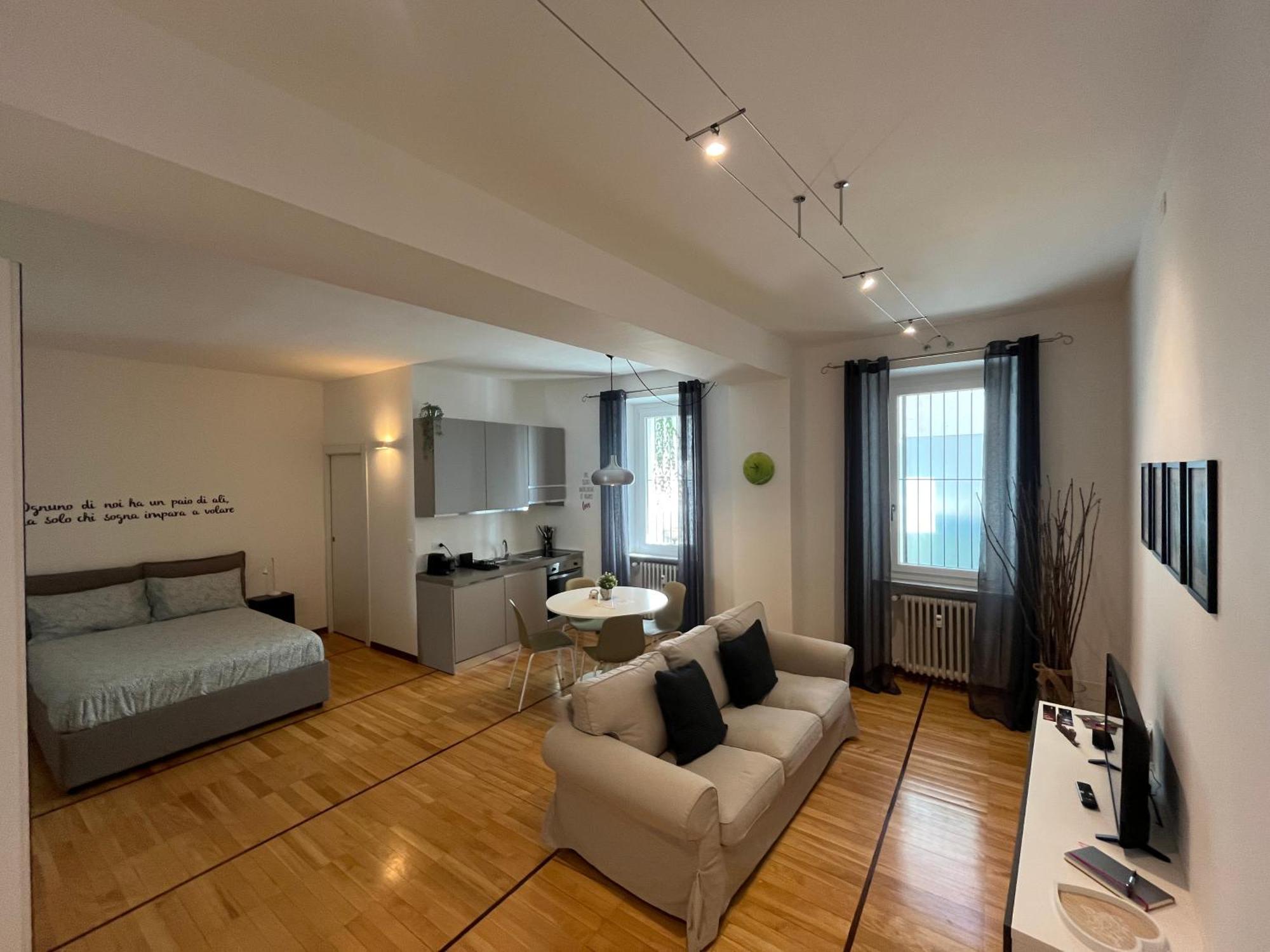Game,Set And Love -Loft Nel Cuore Di Aosta Bagian luar foto